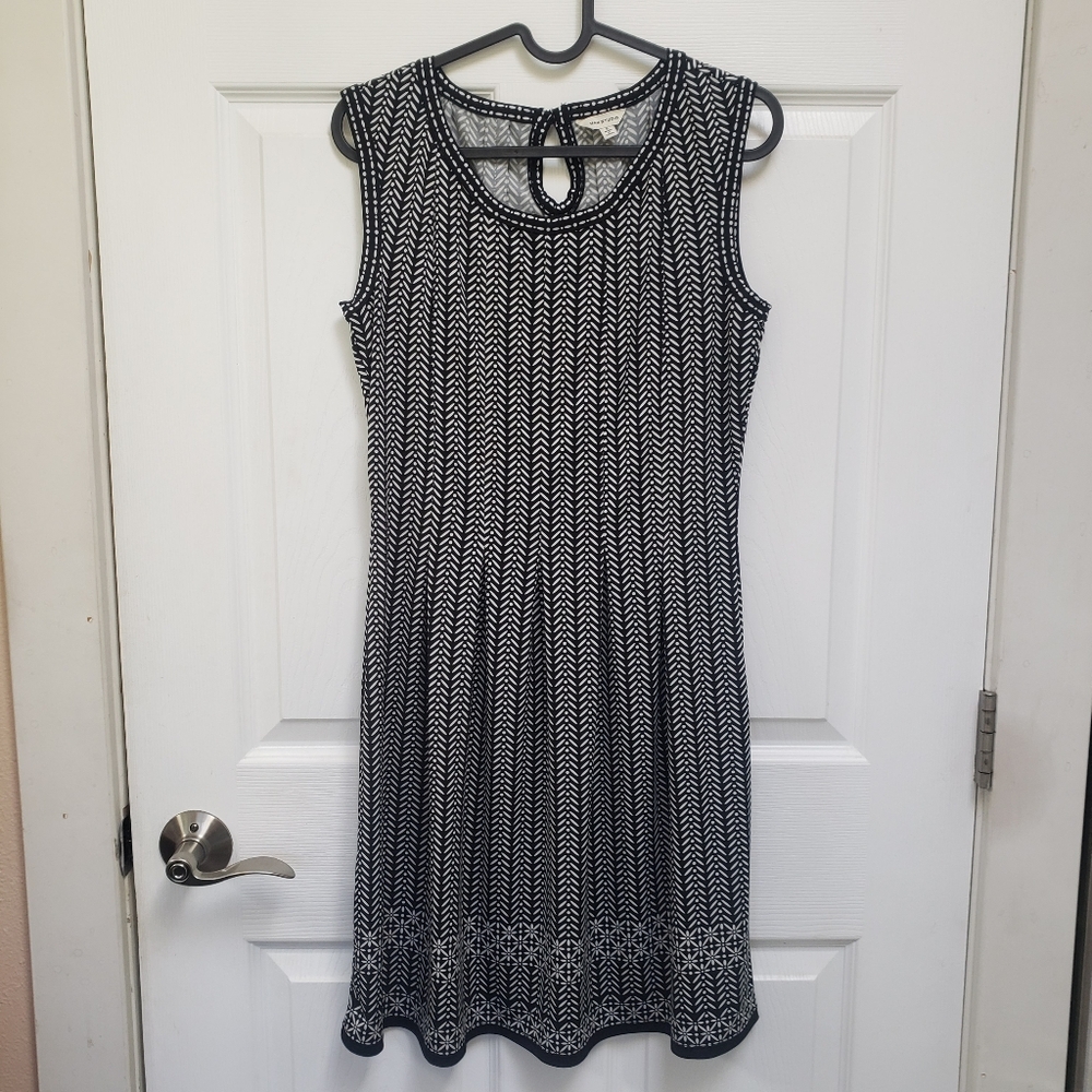 Max Studio Black White Geometric Print Jersey Knit Sleeveless Dress